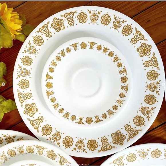 Vintage Milk Glass Corelle Butterfly Gold Dinnerware Corningware USA Lot x20 - Picture 3 of 8